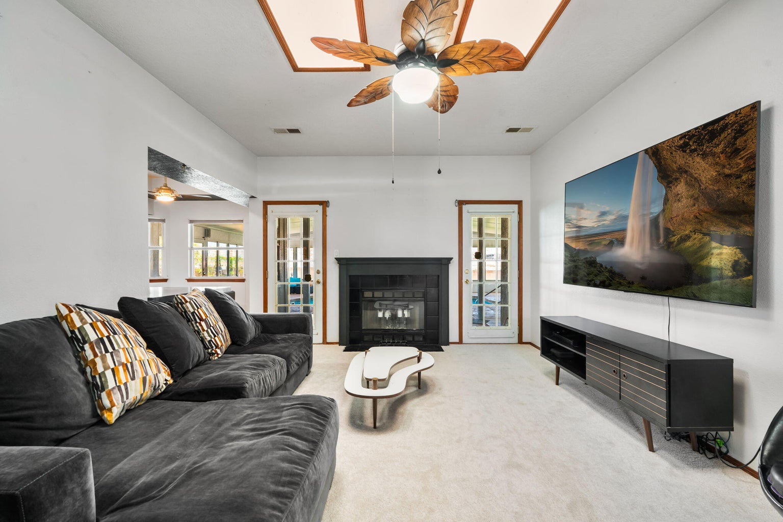 Family room at 2869 Chessman Drive SE in Rio Rancho, NM, showing interior living space connected to the home&rsquo;s single-story layout.